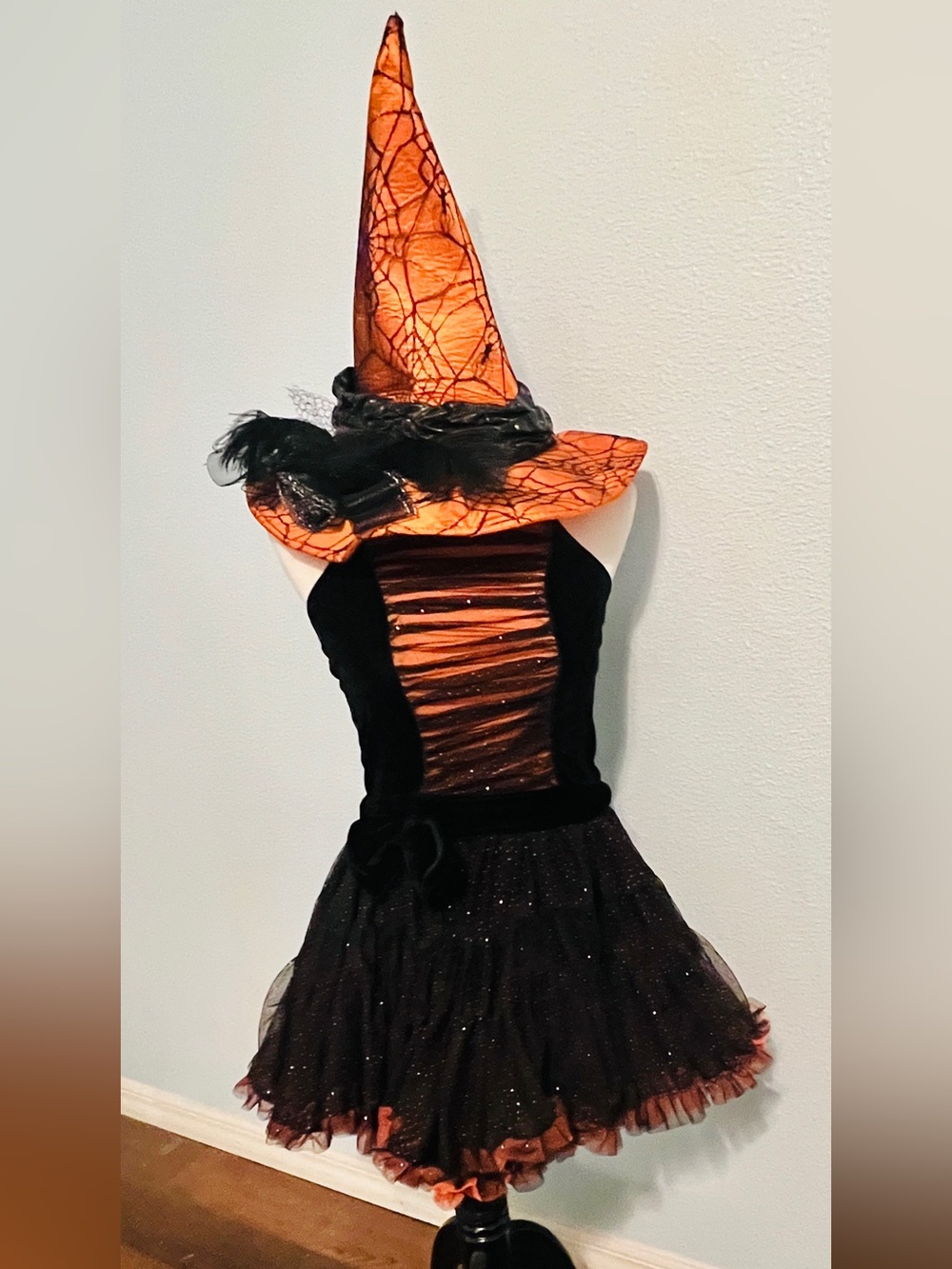 Girls Orange and Black Witch Costume with Sparkle Tulle size 10 (large)